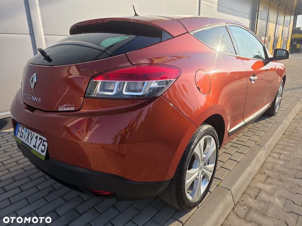 Renault Megane 1.6 16V Dynamique Euro5 - 3