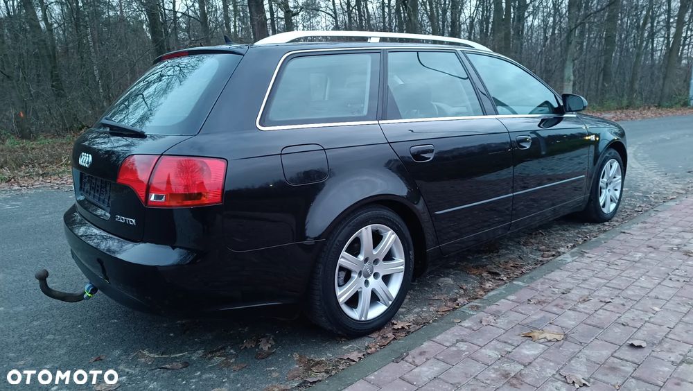 Audi A4 Avant 2.0 TDI - 8