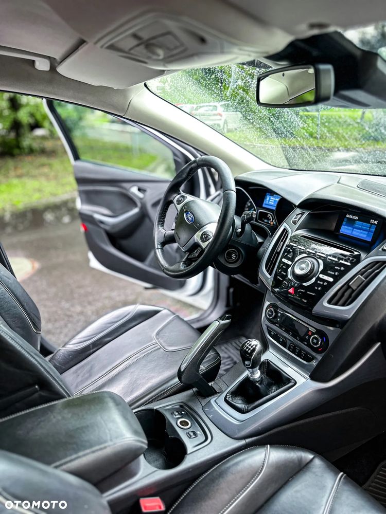 Ford Focus 1.6 EcoBoost Titanium - 8