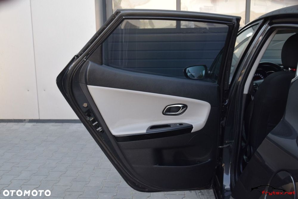 Kia Ceed - 17