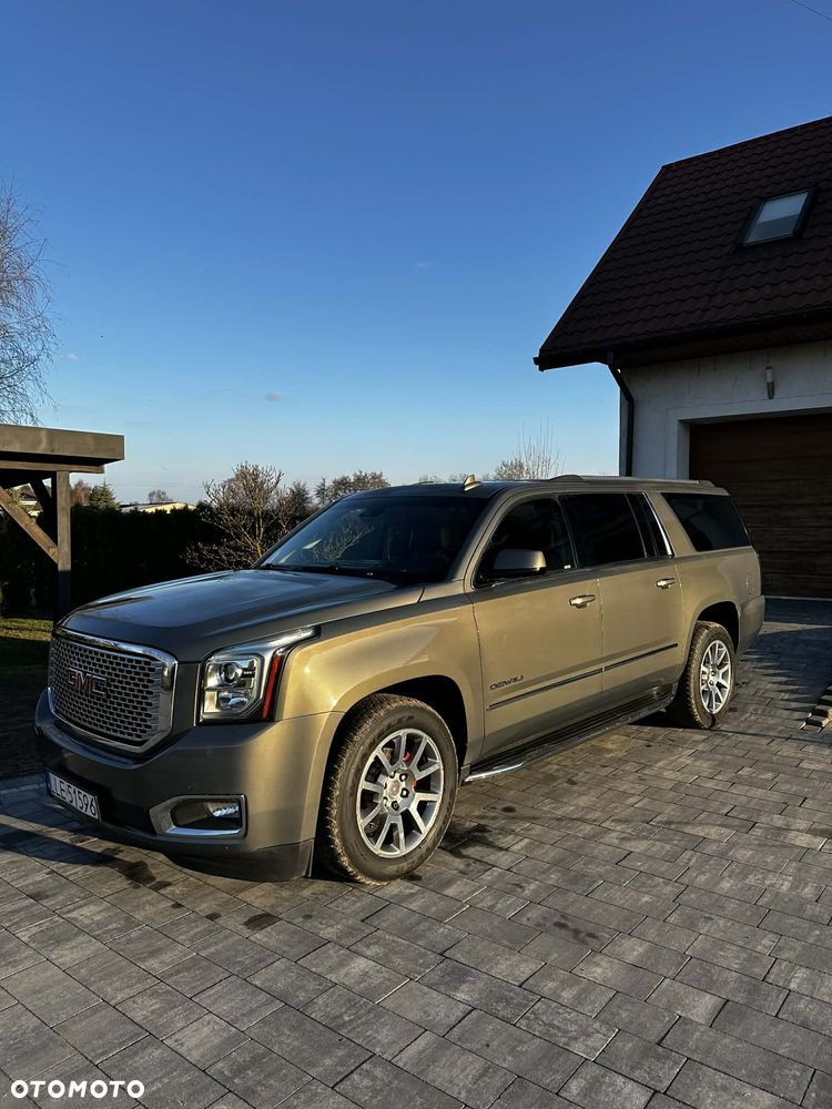 GMC Yukon - 1