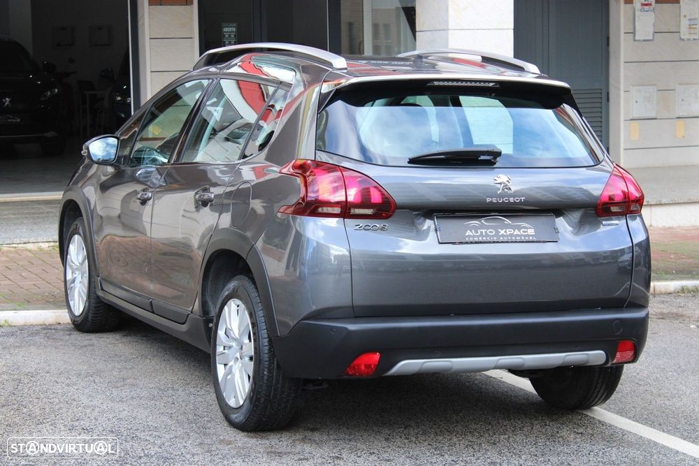 Peugeot 2008 1.2 PureTech Allure - 9