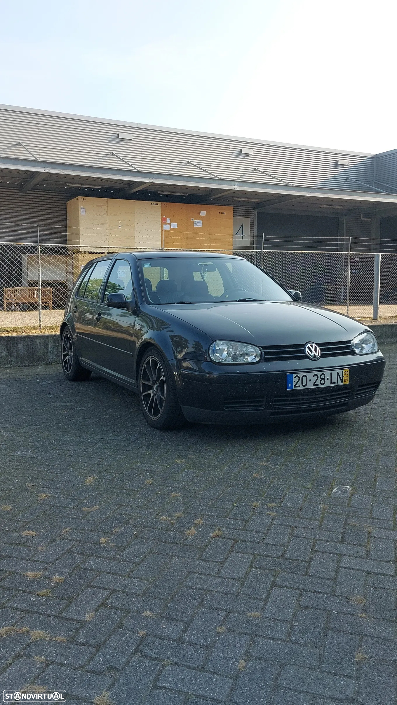 VW Golf 1.9 TDi Highline - 8