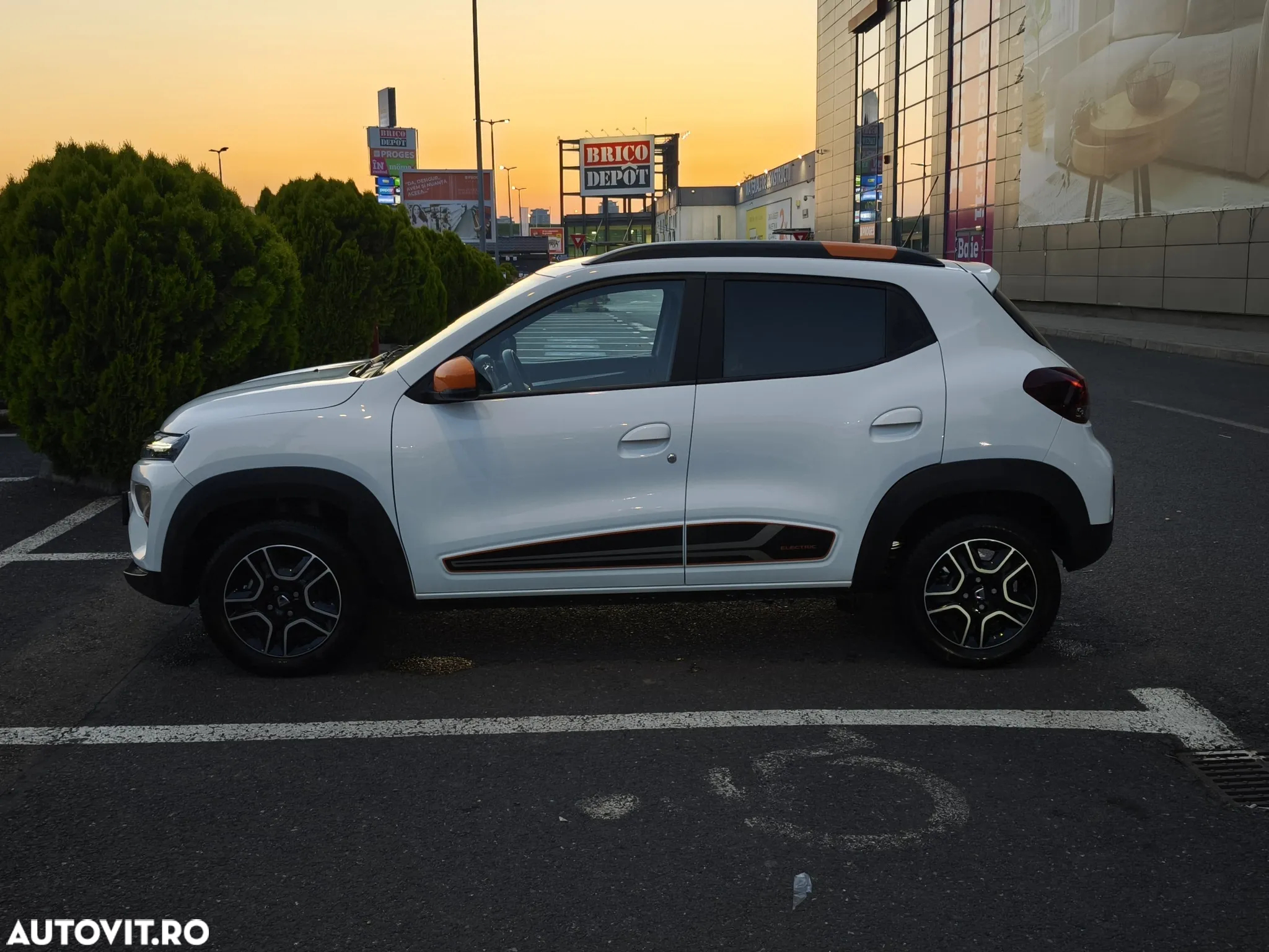 Dacia Spring Expression - 17