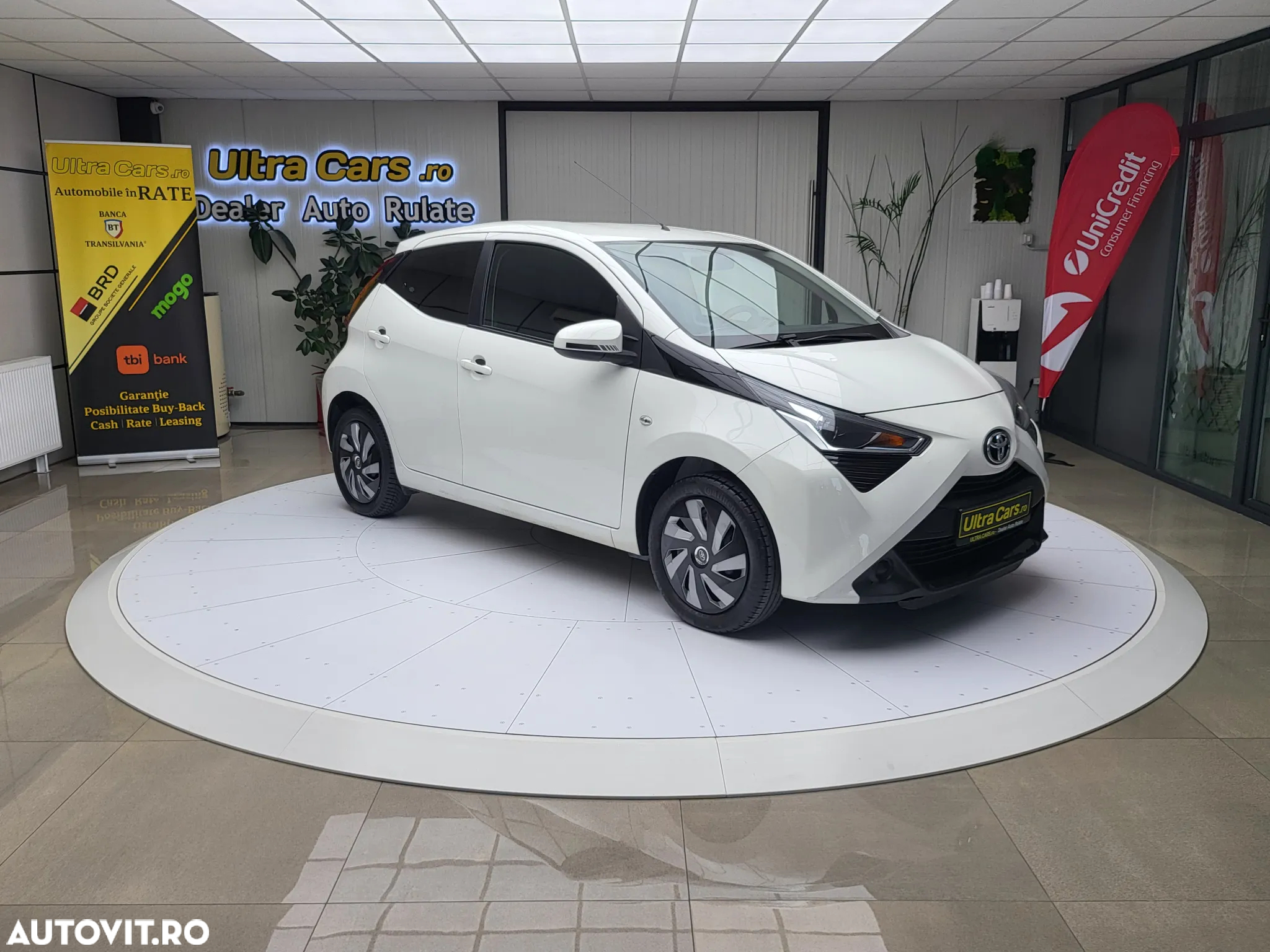 Toyota Aygo 1.0 VVY-I 5 usi X-connect - 7