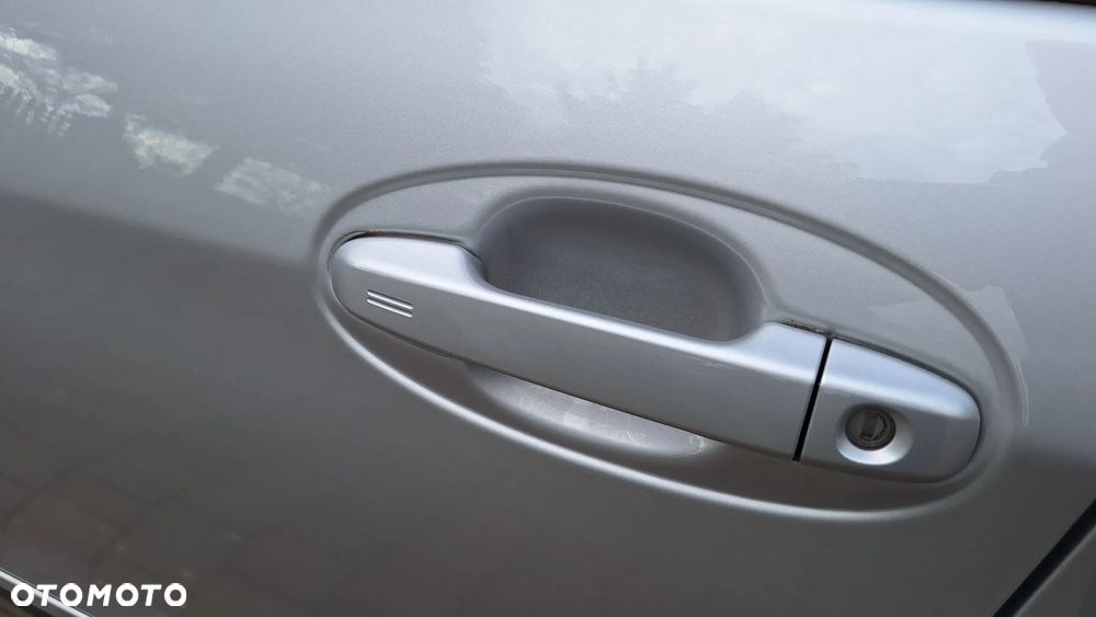 Toyota Yaris 1.5 VVT-i Y20 Club - 22