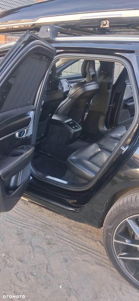 Volvo V90 Cross Country D5 AWD Geartronic - 23