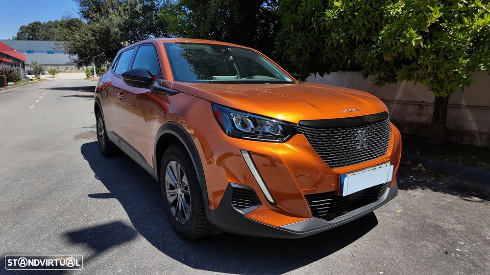 Peugeot 2008 PureTech 130 EAT8 GT - 2