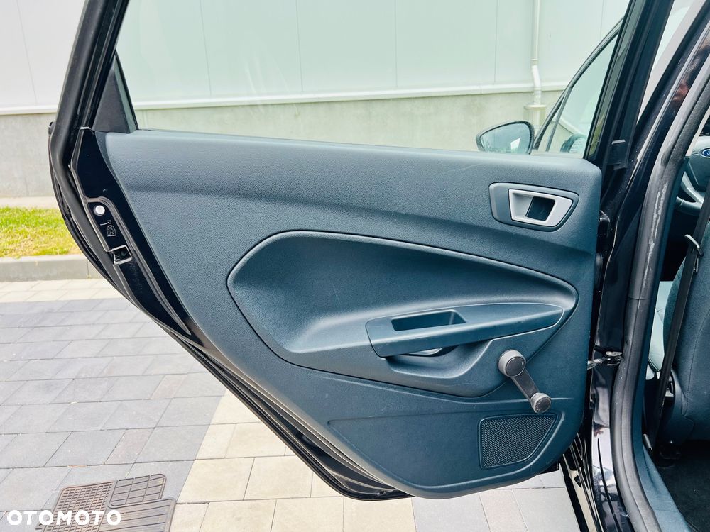 Ford Fiesta 1.25 Trend EU5 - 26