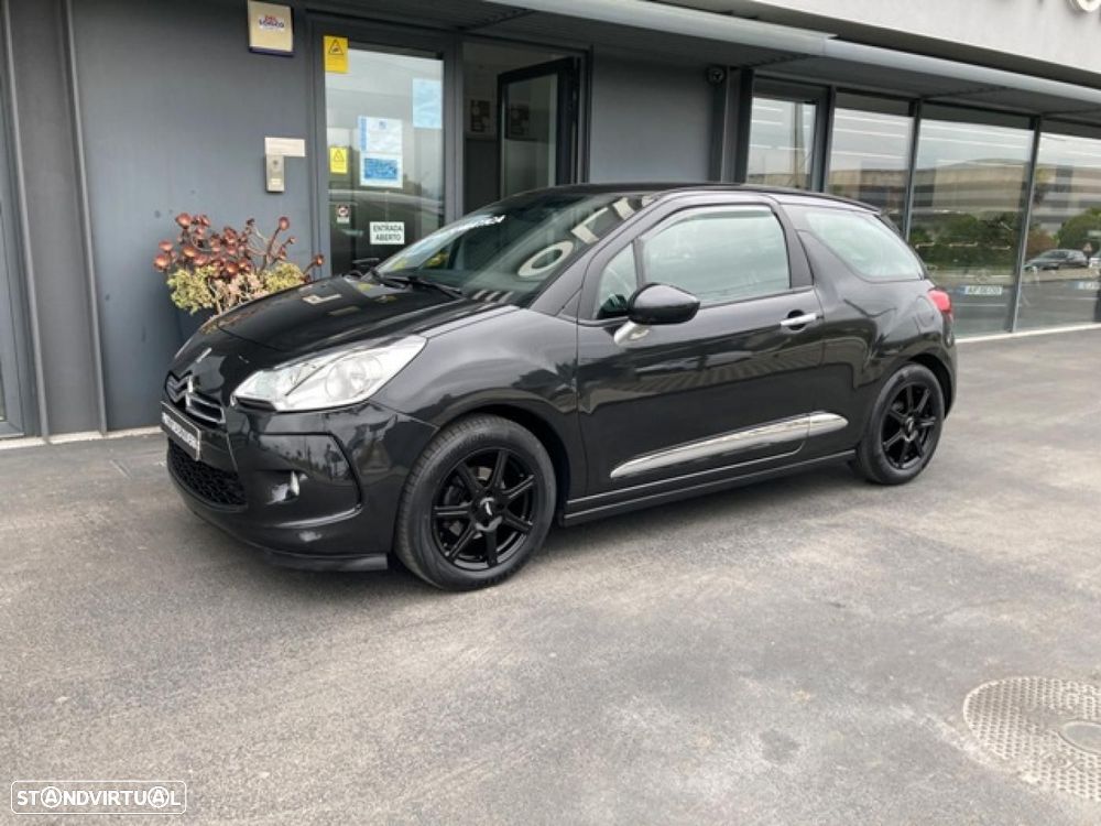 Citroën DS3 1.4 e-HDi Chic CMP - 4
