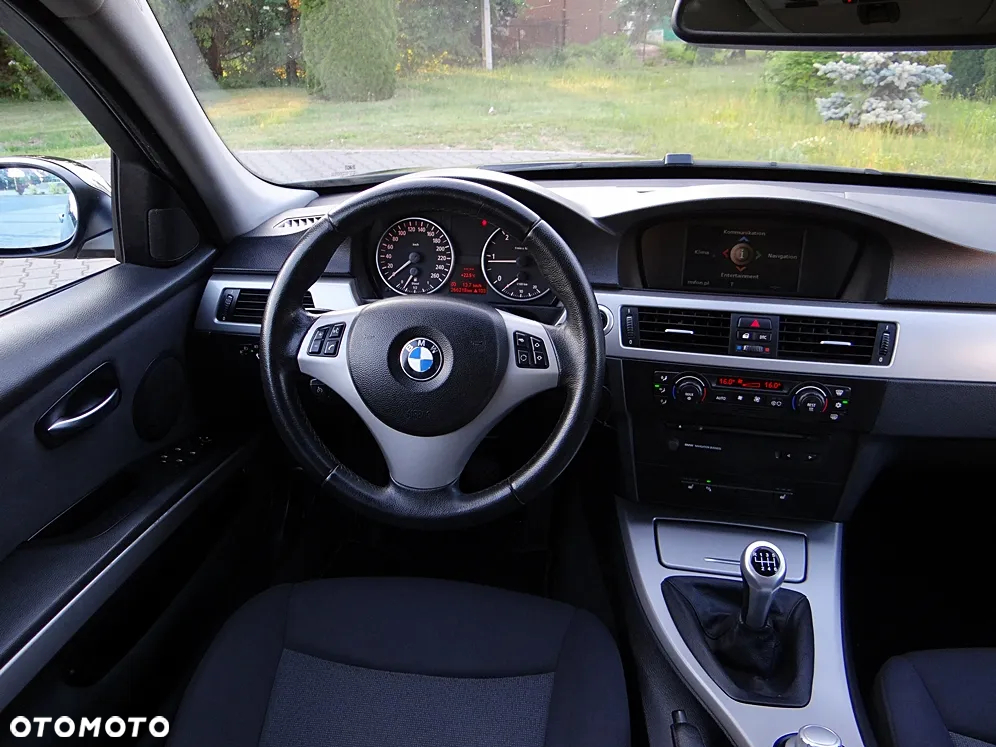 BMW Seria 3 320d - 5