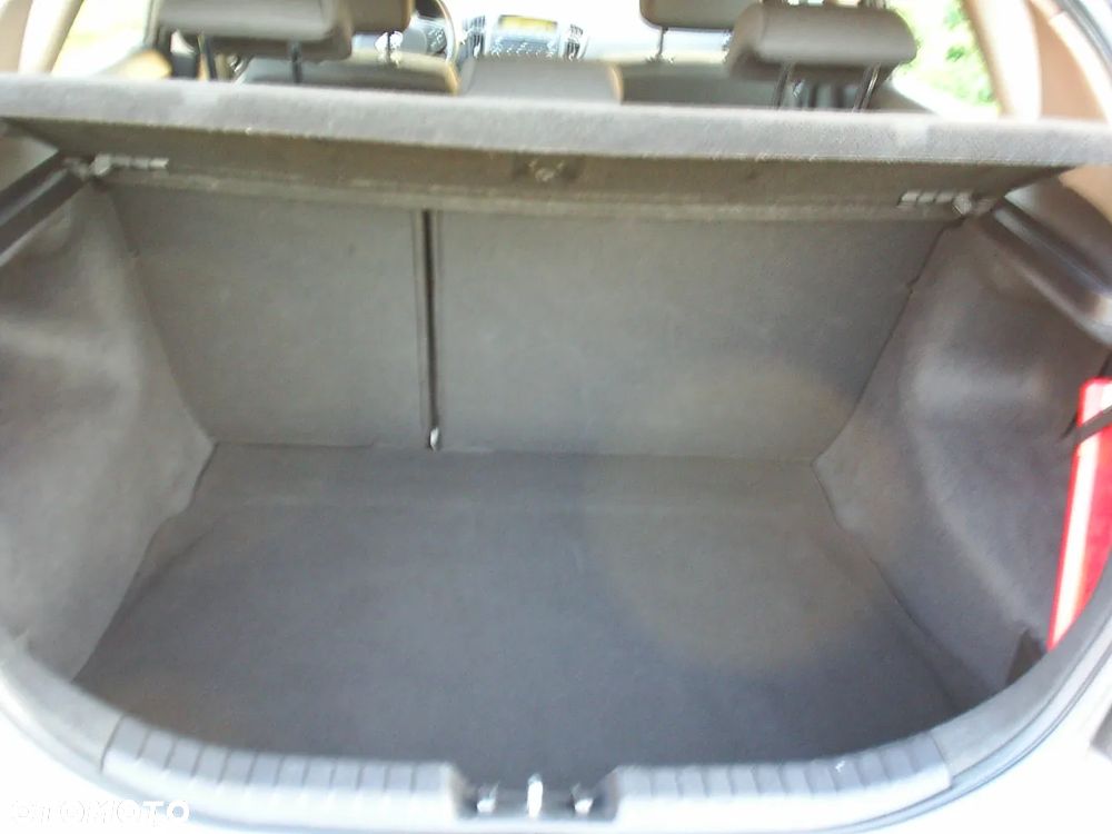 Kia Ceed - 6