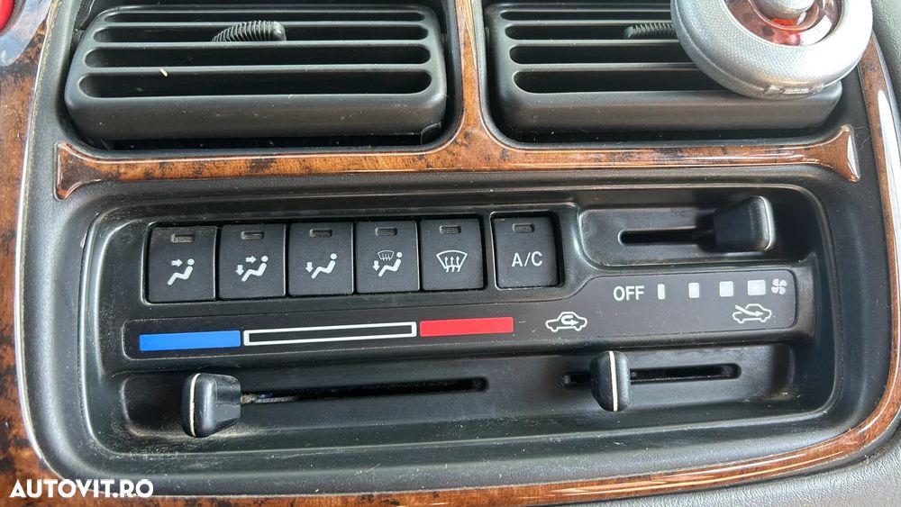 Suzuki Grand Vitara - 17