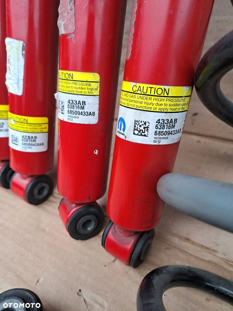 Amortyzator amortyzatory sprężyny przód tył Jeep Wrangler JL 68509428AB 68509433AB 68253602AA 68253666AD - 7