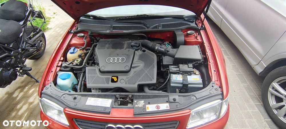 Audi A3 3-drzwiowe 1.6 Ambiente - 11