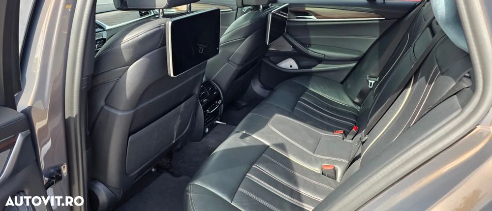 BMW Seria 5 540d xDrive AT MHEV - 16