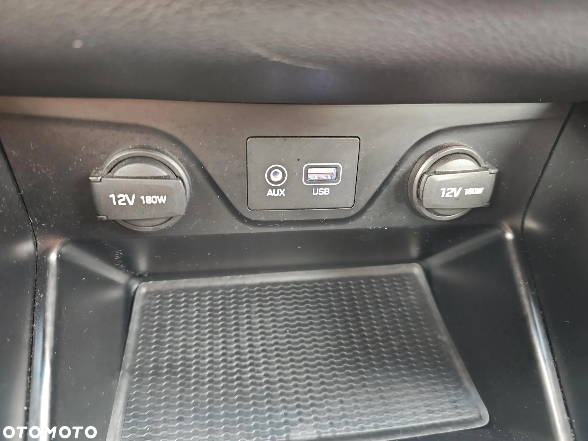 Hyundai Tucson 1.7 CRDI BlueDrive Comfort 2WD - 22