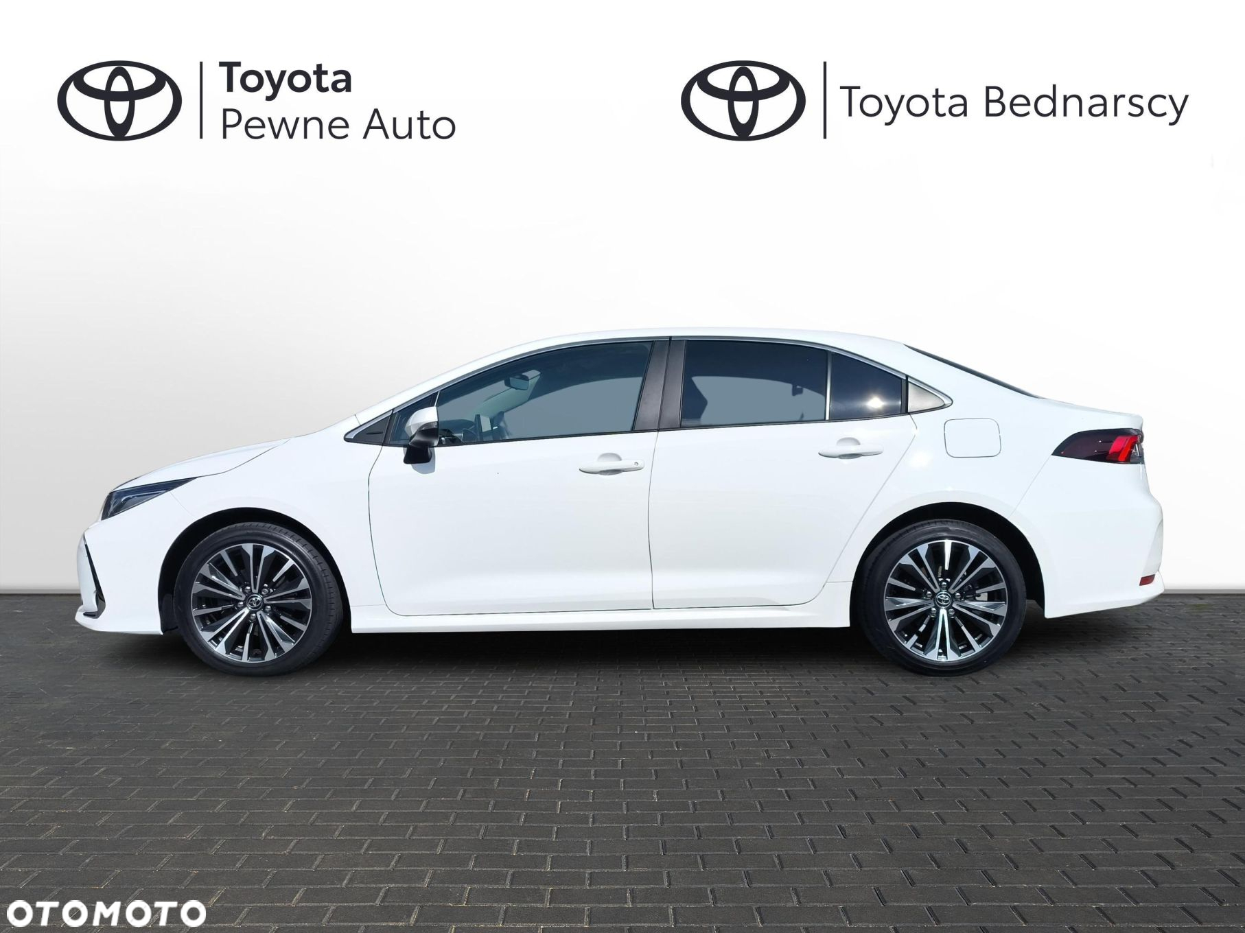 Toyota Corolla 1.8 Hybrid Style - 2
