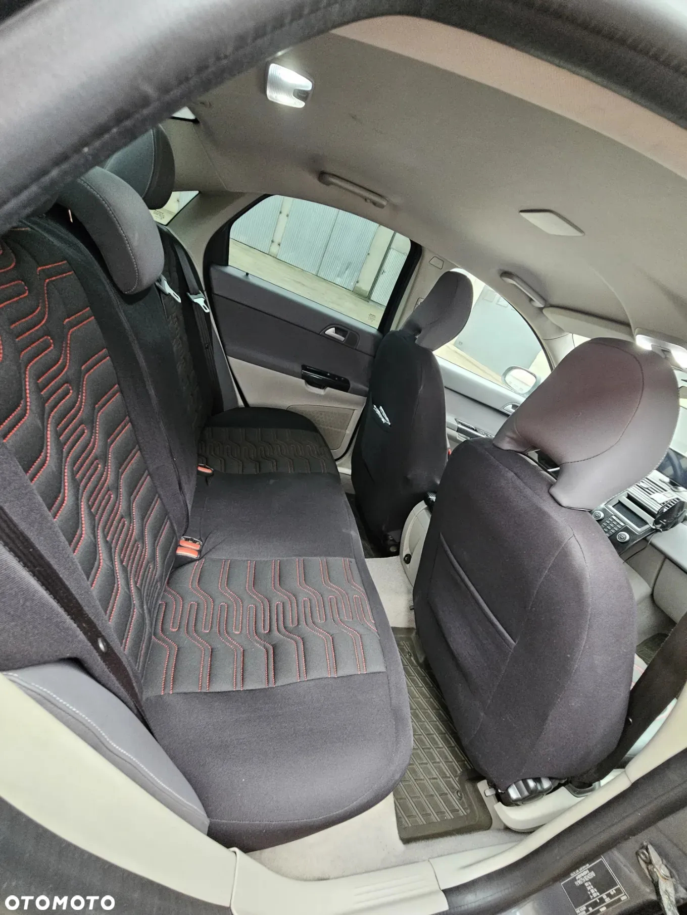 Volvo S40 2.0D - 19