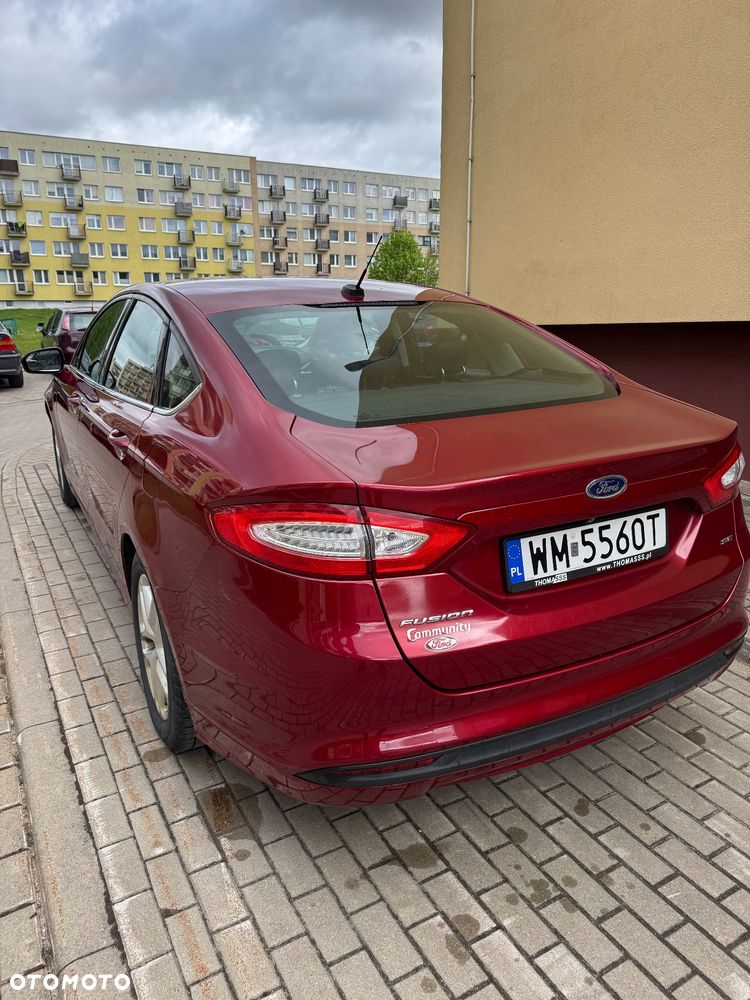Ford Fusion - 2