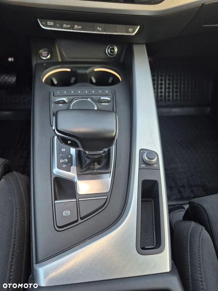 Audi A4 Avant 2.0 TDI S tronic - 4