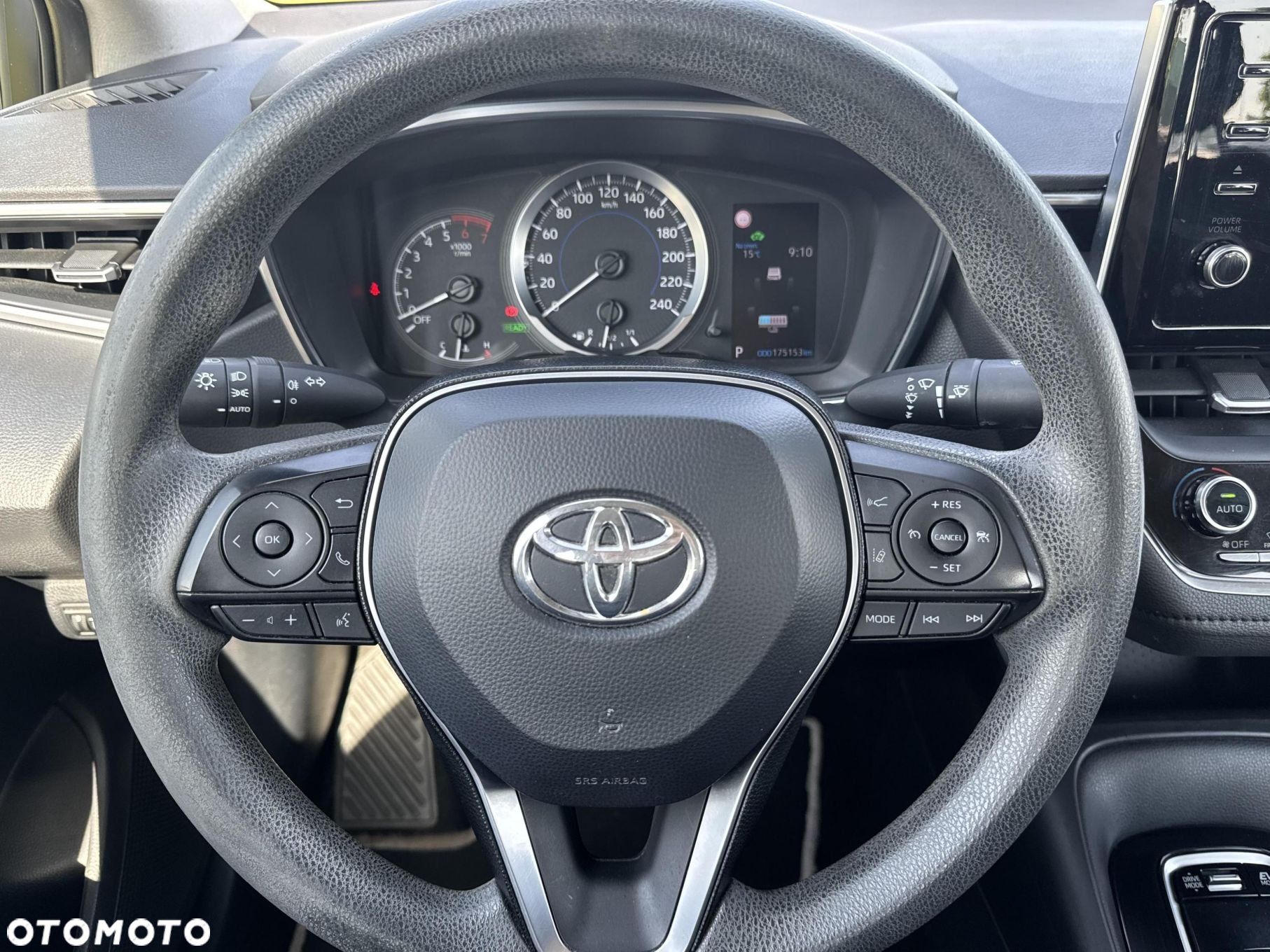 Toyota Corolla - 16