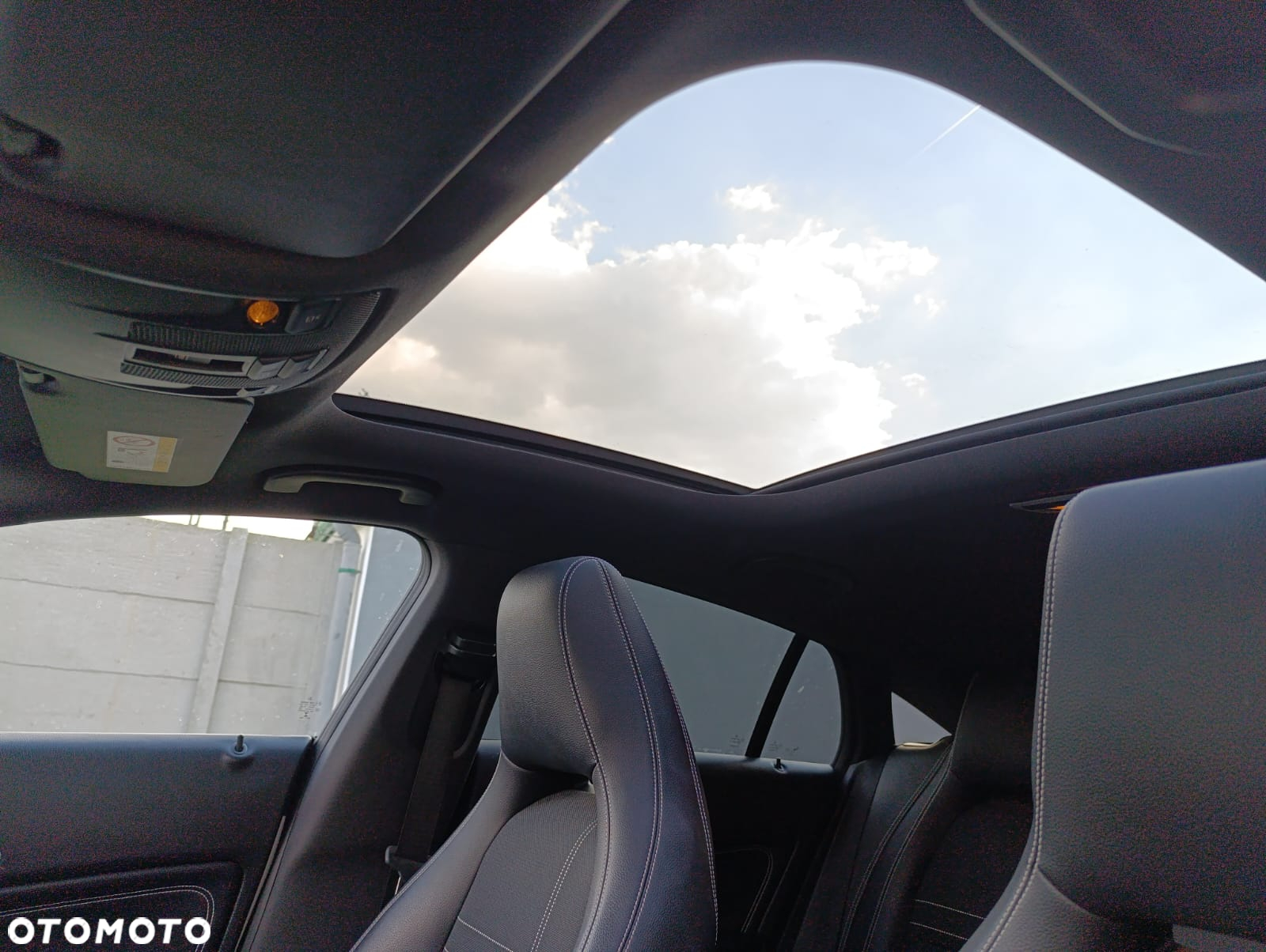 Mercedes-Benz CLA 180 - 5