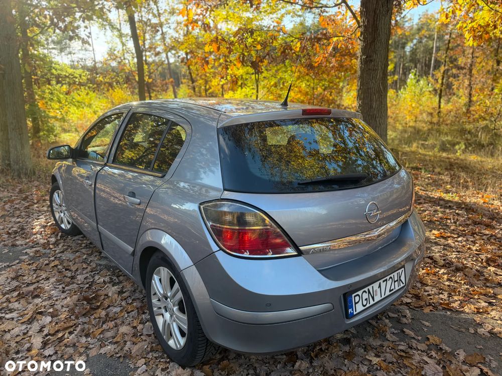 Opel Astra 1.6 Cosmo - 8