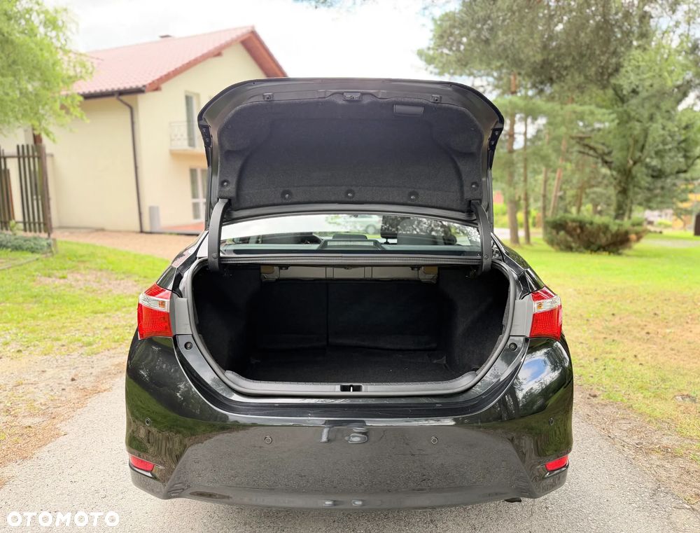 Toyota Corolla 1.6 Comfort - 31