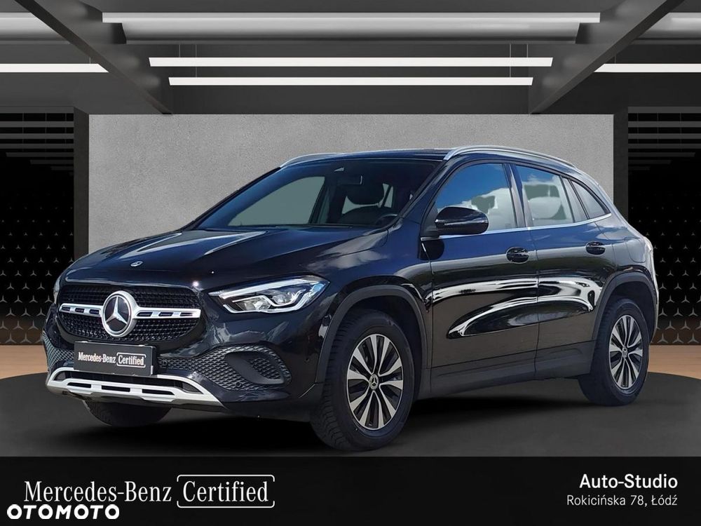 Mercedes-Benz GLA - 4