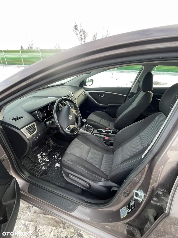 Hyundai i30 1.4 Classic + - 5