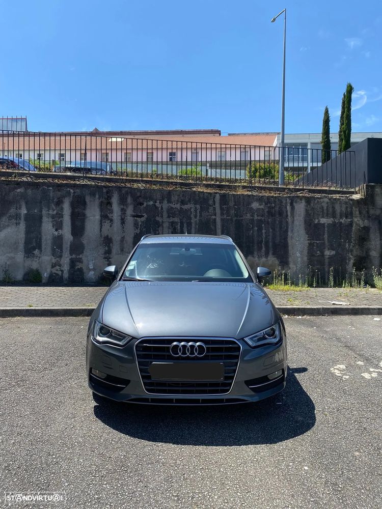 Audi A3 Sportback 1.6 TDI Attraction S tronic - 2