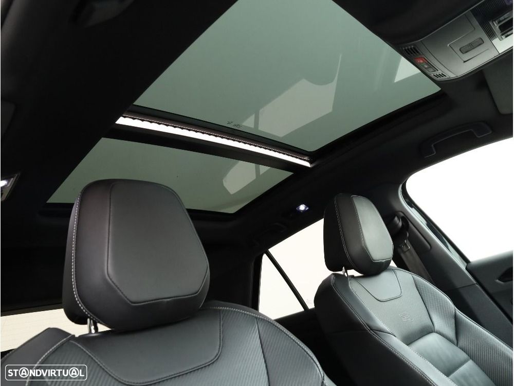 VW T-Roc 2.0 TDI R-Line DSG - 18