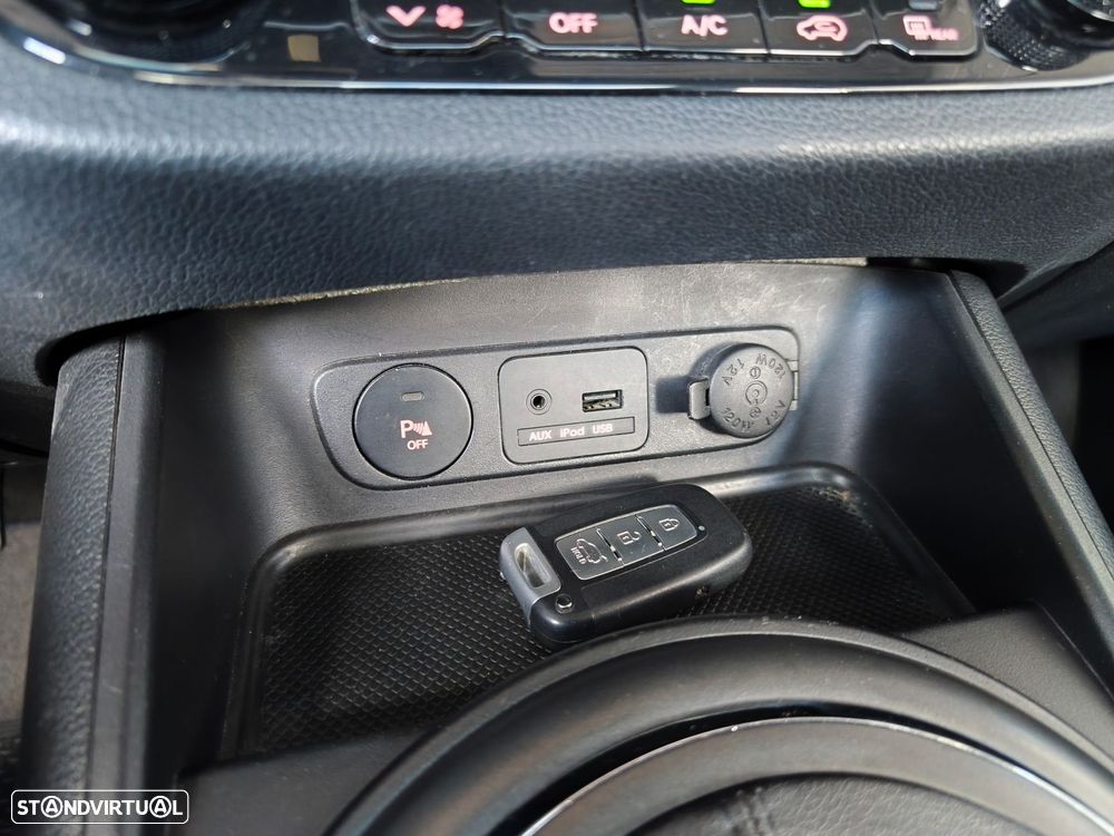 Kia Sportage 1.7 CRDi ISG LX - 28