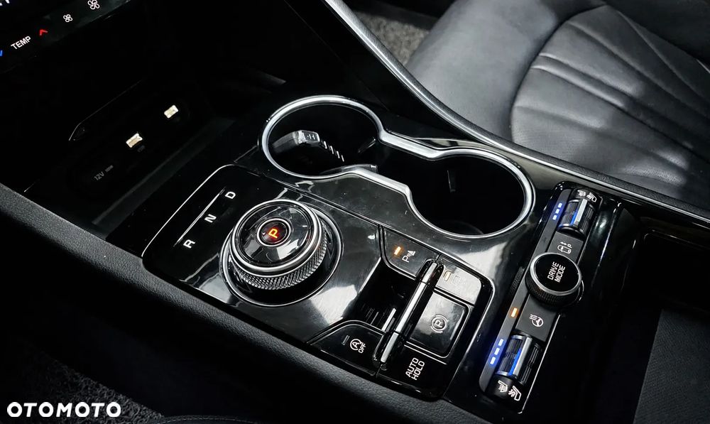 Kia K5 - 16