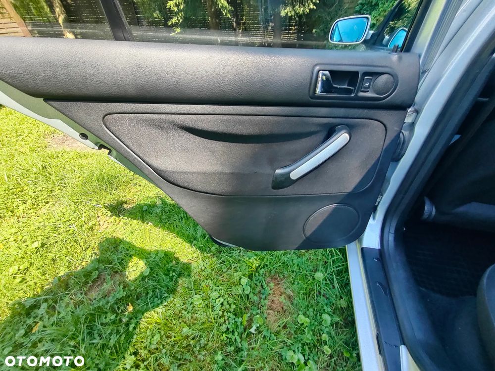Volkswagen Golf - 24
