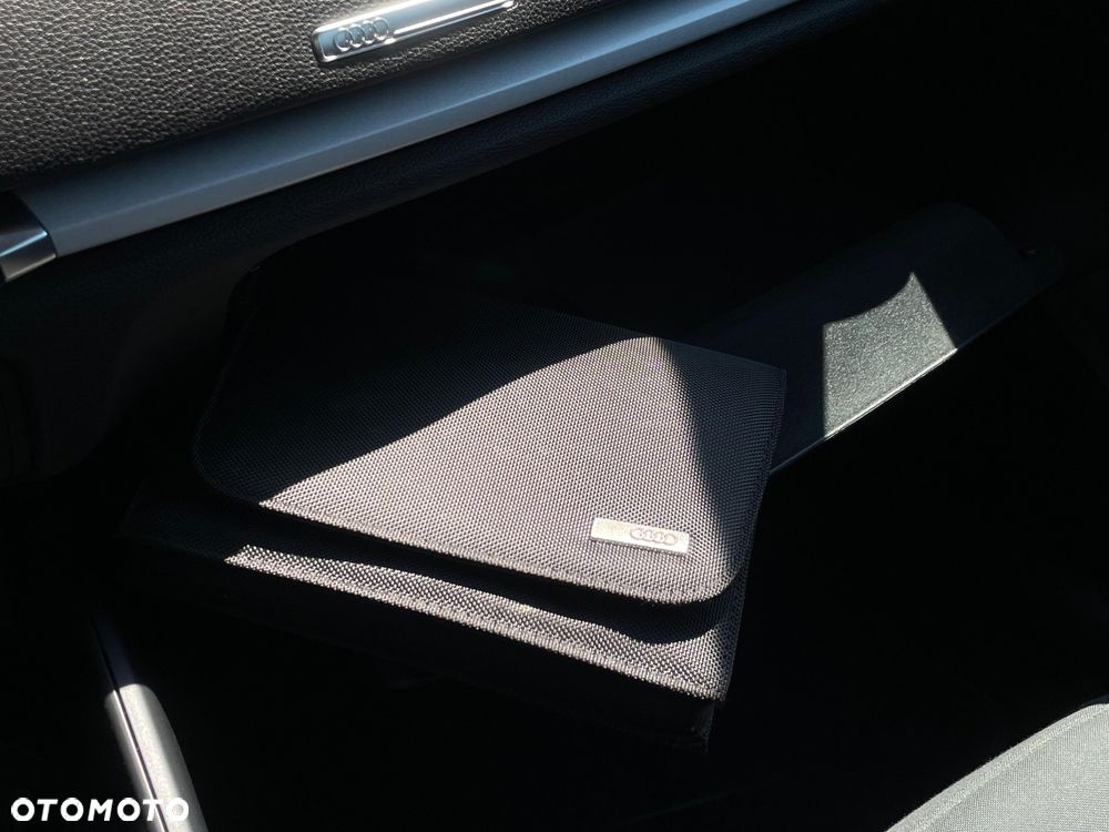 Audi A3 Sportback 30 TFSI S tronic design - 32