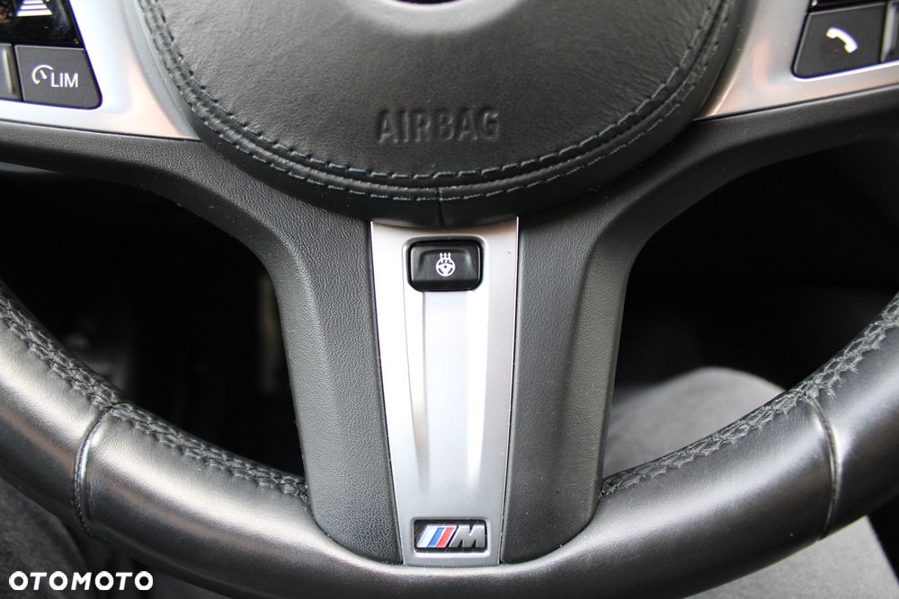 BMW Seria 5 520d M Sport Edition - 12