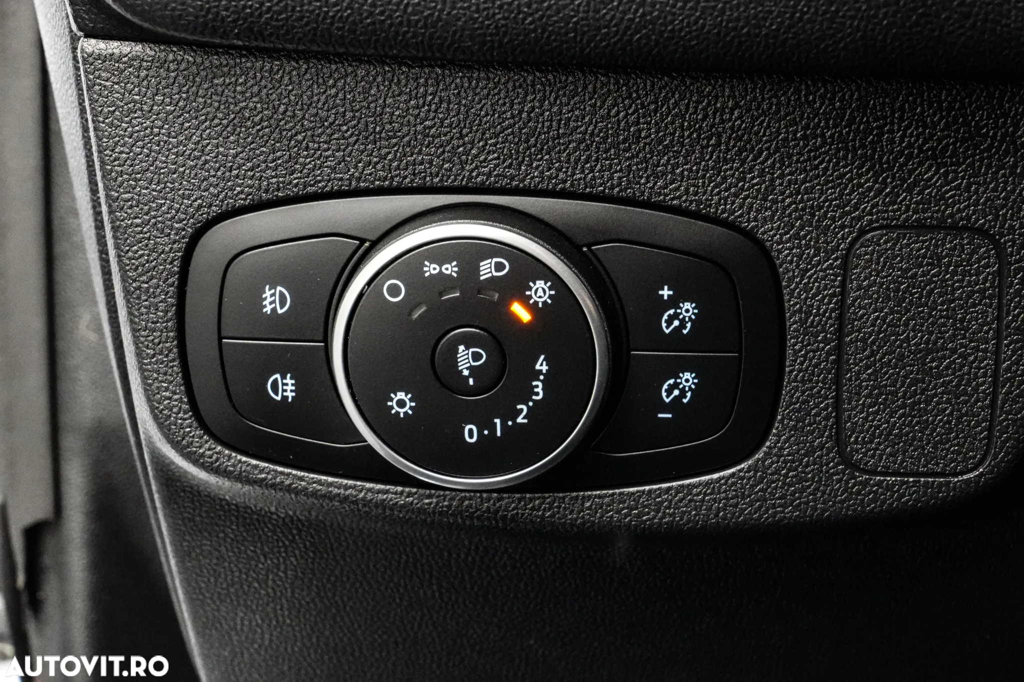 Ford Focus 1.5 EcoBlue Titanium Business - 30