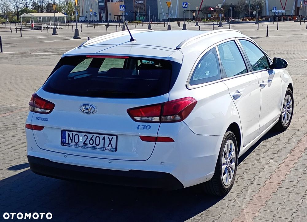 Hyundai i30 1.4 Classic + - 4