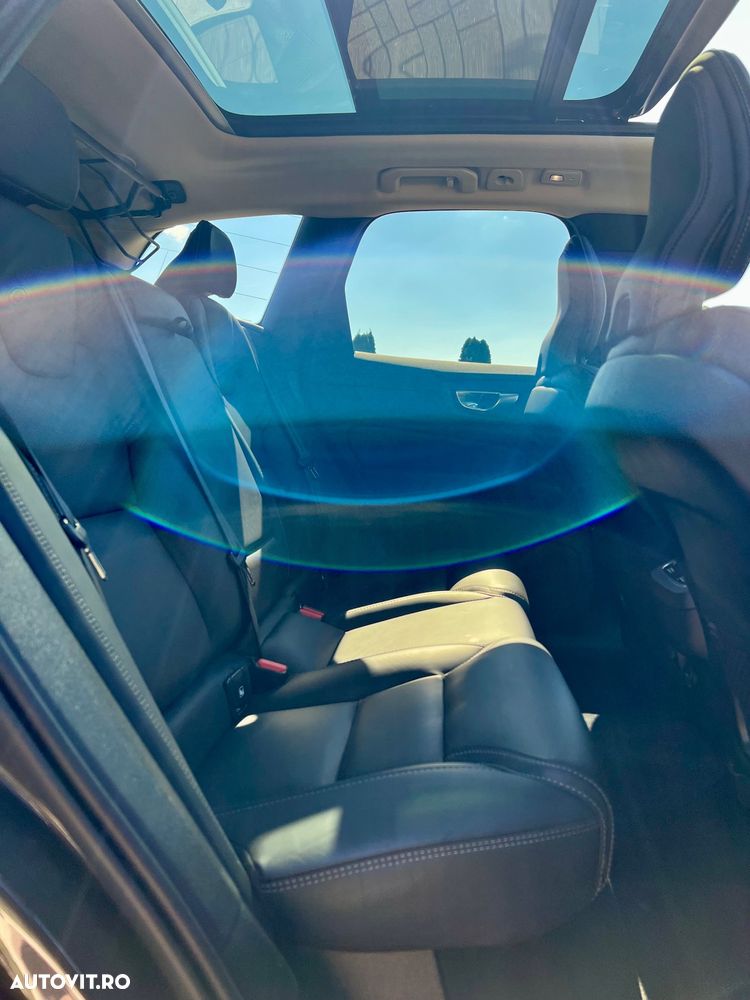 Volvo XC 60 B5 D AWD Geartronic Inscription - 23