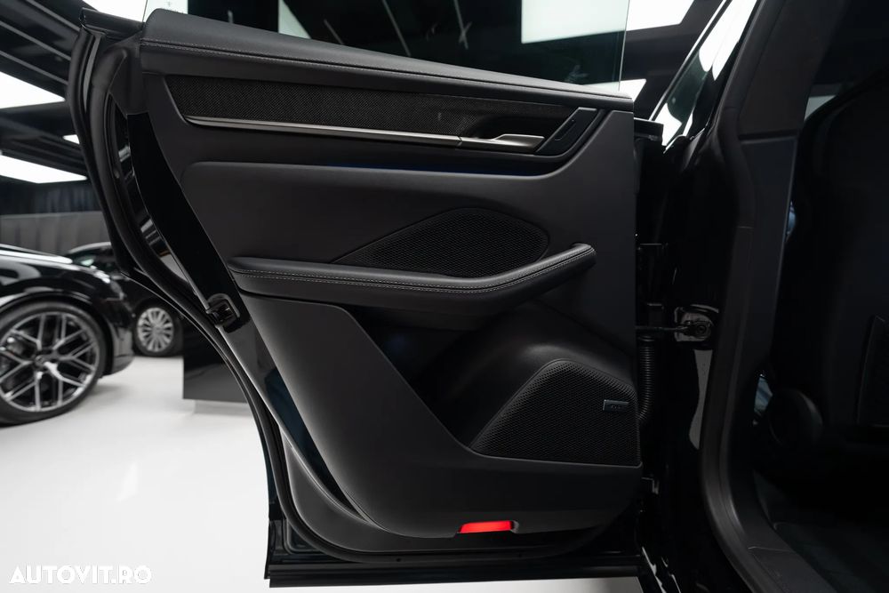Porsche Macan Turbo 100 kWh - 30