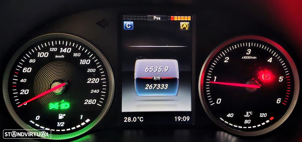Mercedes-Benz C 180 d Avantgarde+ - 12