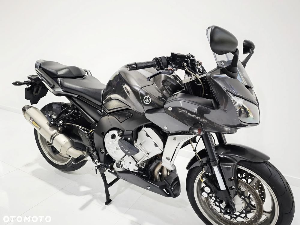 Yamaha FZ - 8