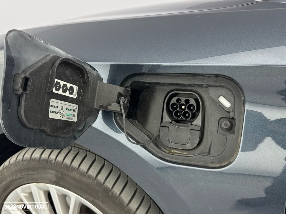SEAT Leon 1.5 TSI e-Hybrid FR DSG - 17
