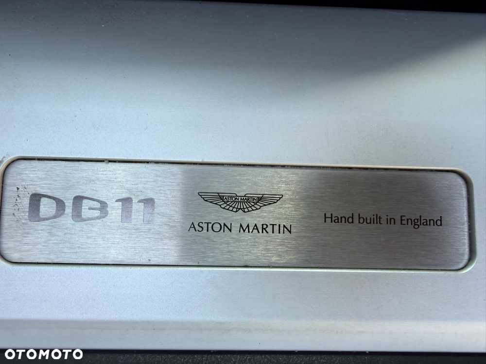 Aston Martin DB11 - 16