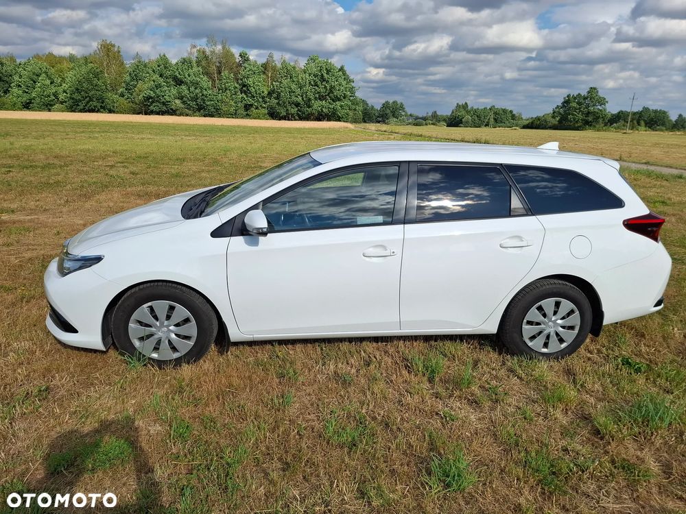 Toyota Auris 1.4 D-4D Comfort - 2