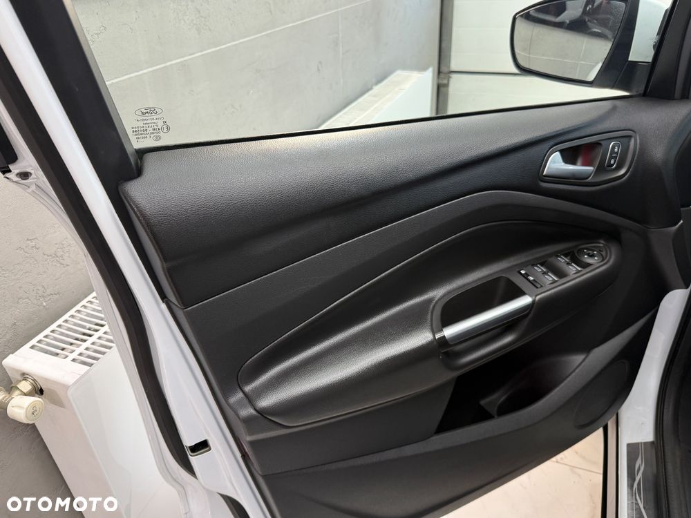 Ford Kuga 2.0 TDCi 4WD Titanium - 11