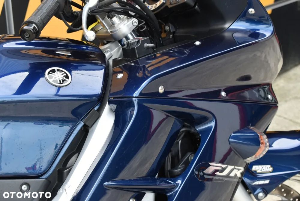 Yamaha FJR - 36