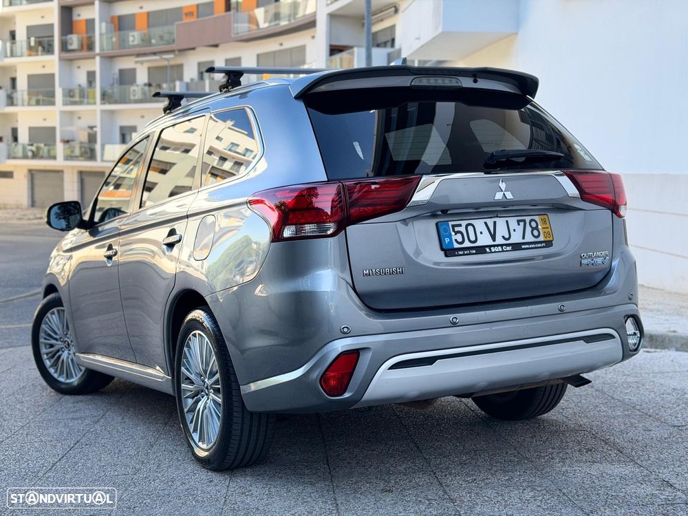 Mitsubishi Outlander - 8